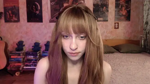 Friendly Ellie online show from 04.25.26