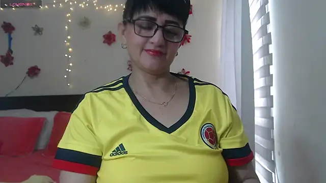 ISABEEL SOFIA01 online show from 03.20.25