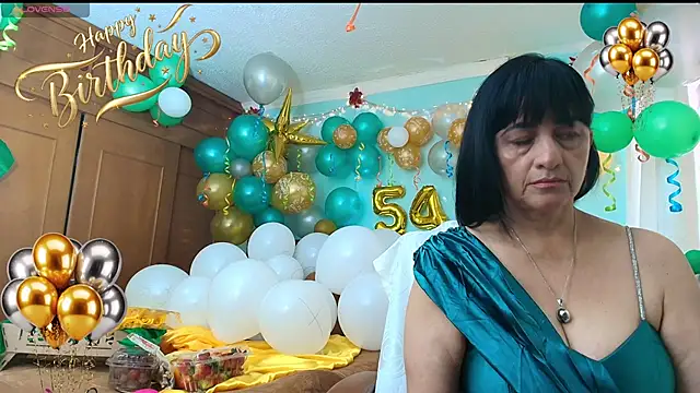 Snapshot of ISABEEL_SOFIA01 chatting on 06.04.26 ISABEEL SOFIA01 online show from 06.04.26