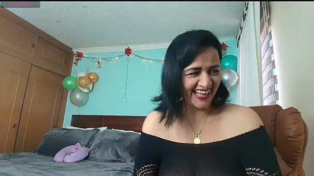 Snapshot of ISABEEL_SOFIA01 chatting on 06.11.26 ISABEEL SOFIA01 online show from 06.11.26