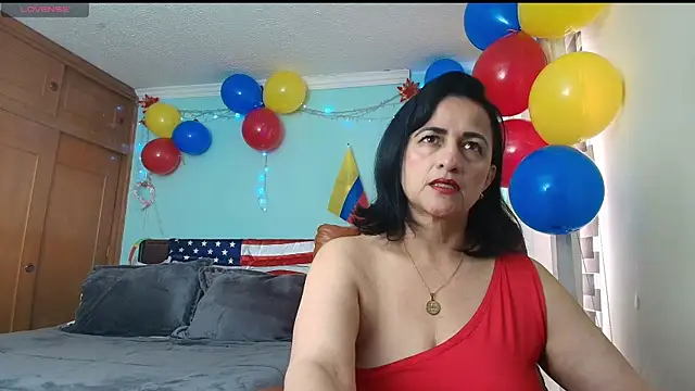 Snapshot of ISABEEL_SOFIA01 chatting on 06.14.26 ISABEEL SOFIA01 online show from 06.14.26