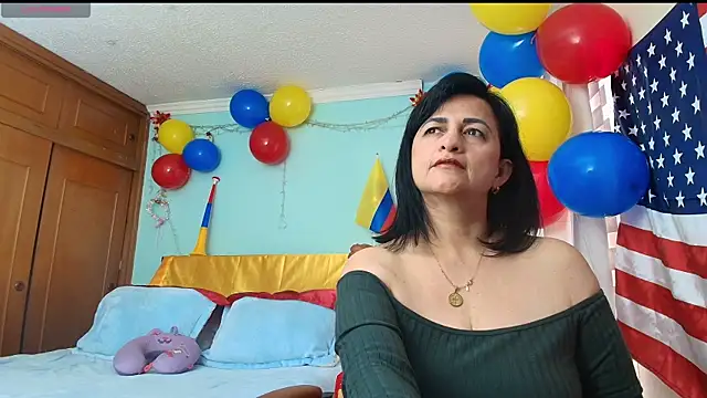Snapshot of ISABEEL_SOFIA01 chatting on 06.24.26 ISABEEL SOFIA01 online show from 06.24.26