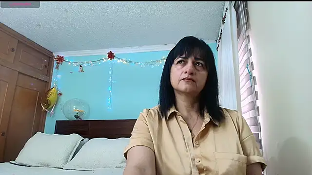 Snapshot of ISABEEL_SOFIA01 chatting on 07.15.26 ISABEEL SOFIA01 online show from 07.15.26