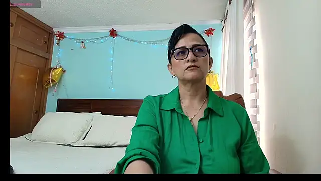 Snapshot of ISABEEL_SOFIA01 chatting on 07.18.26 ISABEEL SOFIA01 online show from 07.18.26