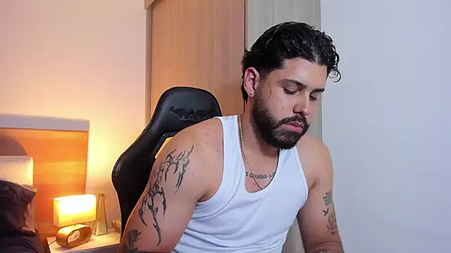 Justyn Torres online show from 03.11.25