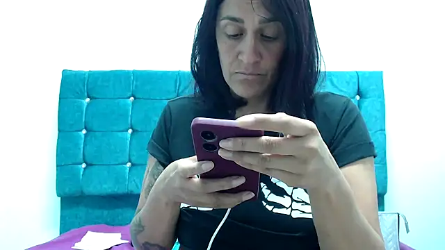 Snapshot of valentinaricothx chatting on 11.03.25 valentinaricothx online show from 11.03.25