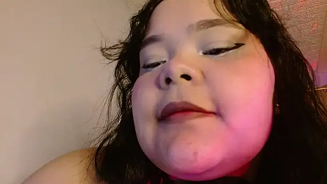 Snapshot of sexychubby___ chatting on 04.30.26 sexychubby online show from 04.30.26