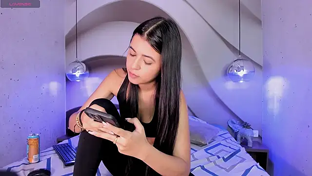 IvySanders1 online show from 01.14.25