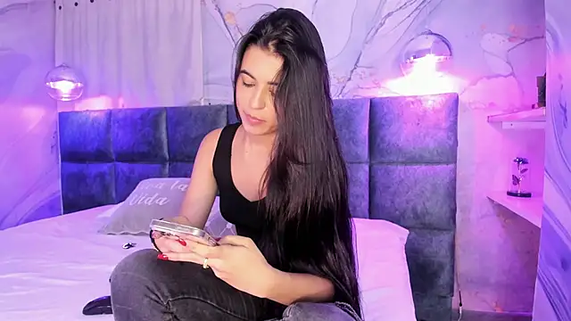 IvySanders1 online show from 02.28.25