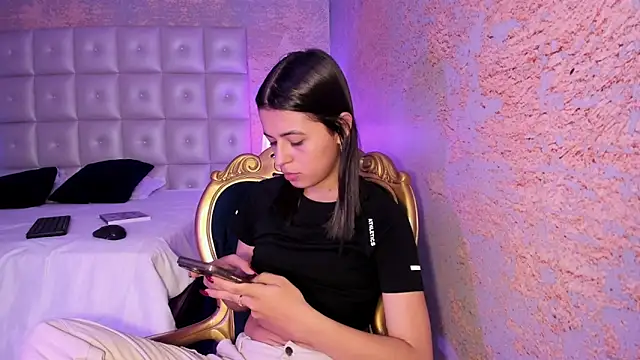 IvySanders1 online show from 09.16.25