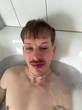 Snapshot of creampieboytim chatting on 04.03.26 creampieboytim online show from 04.03.26