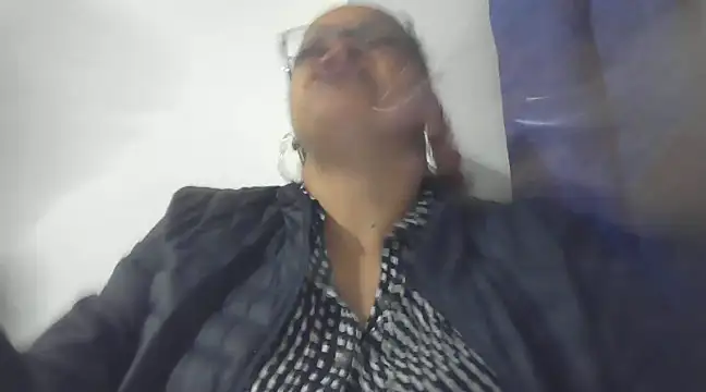 Snapshot of BayleyBanks chatting on 12.09.24 BayleyBanks online show from 12.09.24