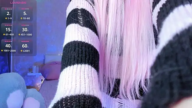 Misty Shadow online show from 11.18.25