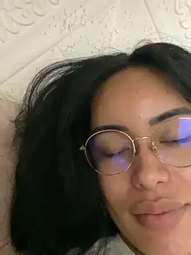 Snapshot of HeavenlyStar chatting on 01.09.25 HeavenlyStar online show from 01.09.25