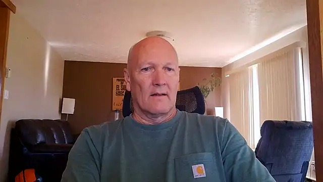 Snapshot of BasicAnt chatting on 06.28.26 BasicAnt online show from 06.28.26