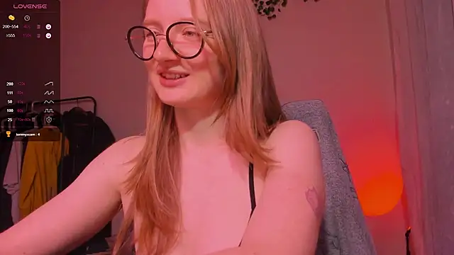 mollytuck online show from 10.24.25