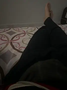 Snapshot of MAHKE12 chatting on 11.11.25 MAHKE12 online show from 11.11.25