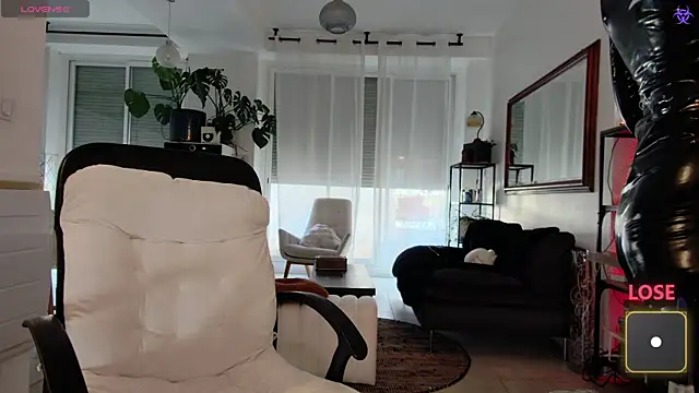 LanaCorona online show from 01.10.26