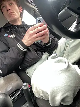 utoopia777 online show from 03.12.25