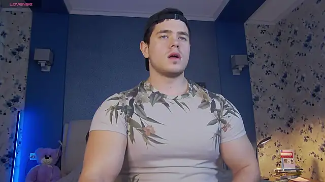 Snapshot of Arilas_ chatting on 12.07.24 Arilas online show from 12.07.24