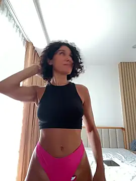 Snapshot of _CurlySue_ chatting on 06.22.26 CurlySue online show from 06.22.26