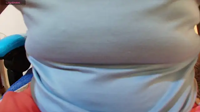 Snapshot of klylls_squirt_ chatting on 06.23.26 klylls squirt online show from 06.23.26