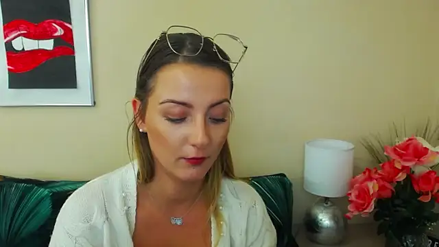 Snapshot of NatalieSexy chatting on 01.09.25 NatalieSexy online show from 01.09.25