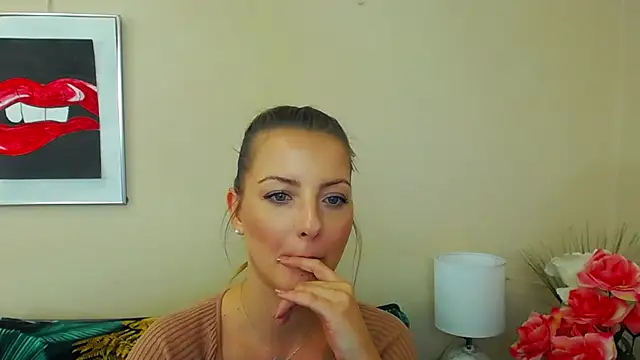 Snapshot of NatalieSexy chatting on 01.14.25 NatalieSexy online show from 01.14.25