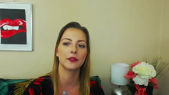 Snapshot of NatalieSexy chatting on 01.28.25 NatalieSexy online show from 01.28.25