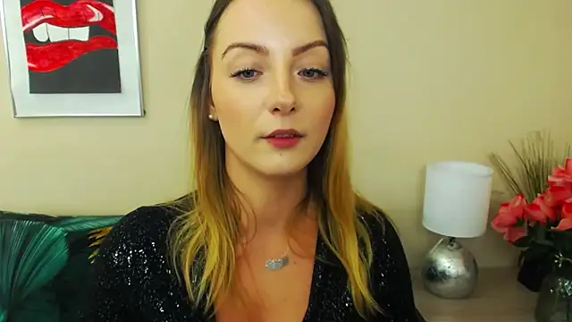 Snapshot of NatalieSexy chatting on 02.05.25 NatalieSexy online show from 02.05.25