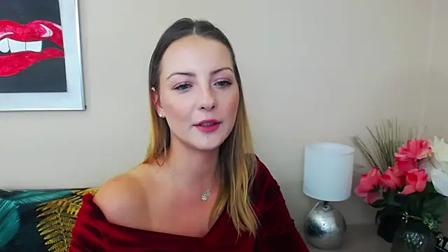 Snapshot of NatalieSexy chatting on 02.06.25 NatalieSexy online show from 02.06.25