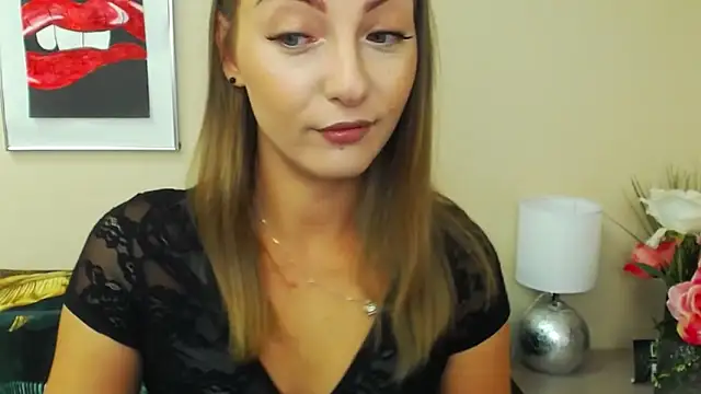 Snapshot of NatalieSexy chatting on 09.10.25 NatalieSexy online show from 09.10.25