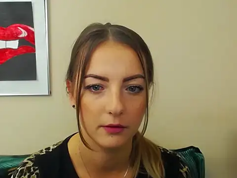 Snapshot of NatalieSexy chatting on 10.16.25 NatalieSexy online show from 10.16.25
