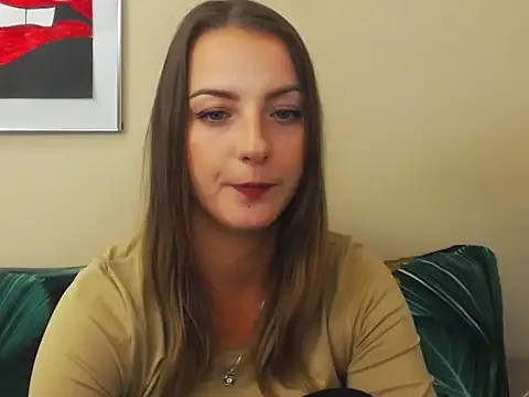 Snapshot of NatalieSexy chatting on 10.21.25 NatalieSexy online show from 10.21.25