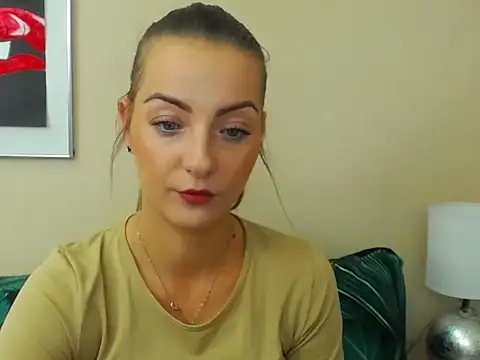 Snapshot of NatalieSexy chatting on 10.29.25 NatalieSexy online show from 10.29.25