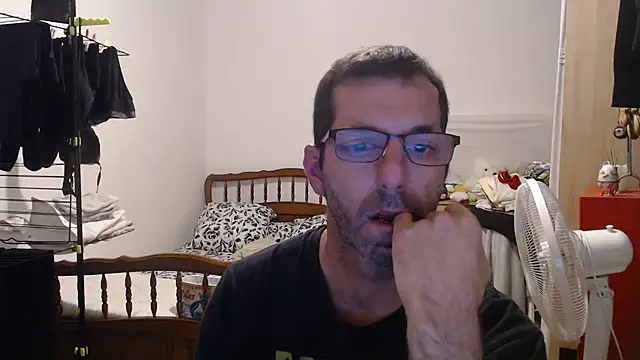 steph19x5 online show from 09.23.25