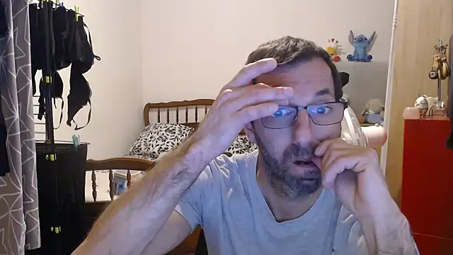 steph19x5 online show from 10.27.25