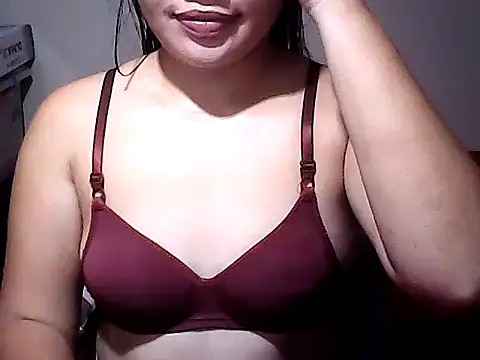 Snapshot of Hot_Aryelle20 chatting on 03.24.26 Hot Aryelle20 online show from 03.24.26