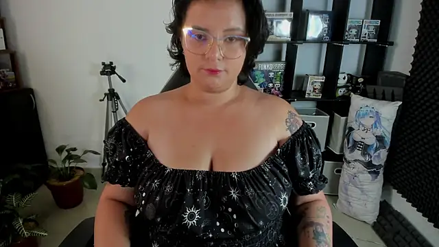 aika-dreams online show from 12.21.24