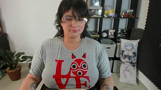 aika-dreams online show from 02.20.25