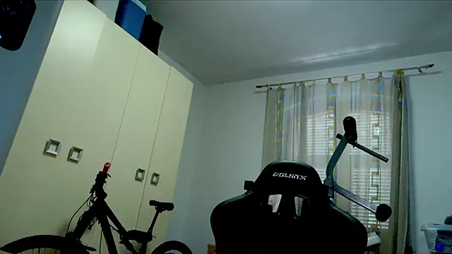 Snapshot of GodlyTheia chatting on 11.10.25 GodlyTheia online show from 11.10.25