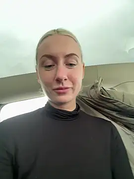 Snapshot of CutieEmy chatting on 02.24.25 CutieEmy online show from 02.24.25