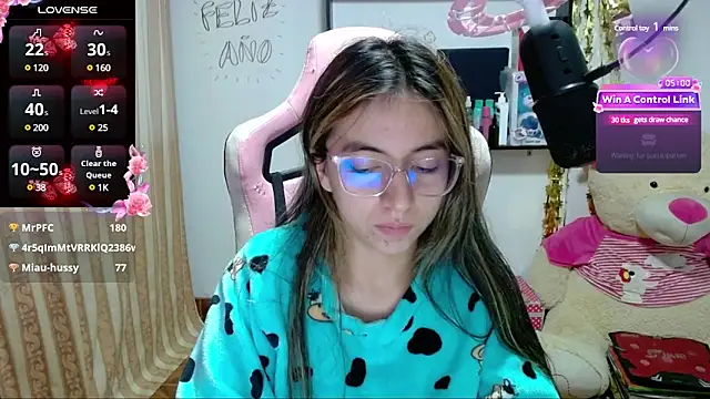 Maggie Fox3 online show from 01.06.25