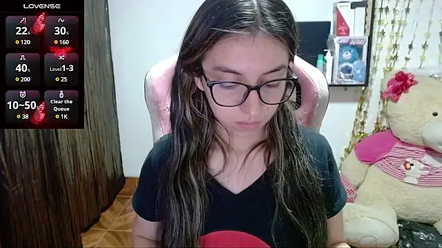 Maggie Fox3 online show from 03.11.25