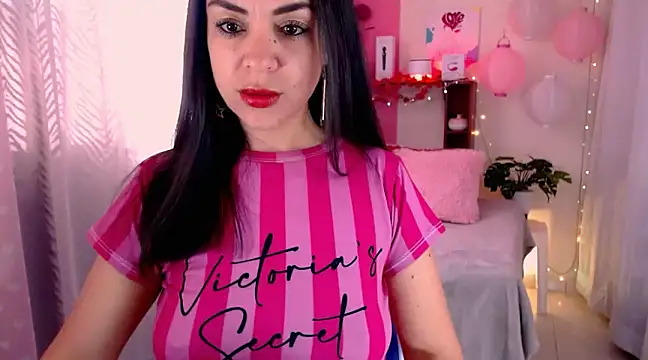 LATINGODDESS X online show from 03.18.25