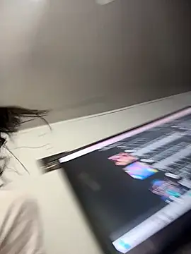 stormytt  online show from 11.19.25