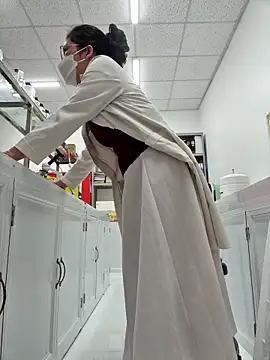 HinaLovely online show from 02.23.26