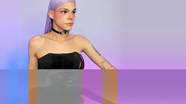 Snapshot of Varya_Ferreira chatting on 10.17.25 Varya Ferreira online show from 10.17.25
