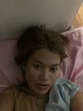 Snapshot of SassyRhonnaxxx chatting on 12.17.24 SassyRhonnaxxx online show from 12.17.24