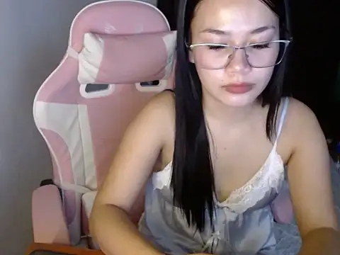 Snapshot of SassyRhonnaxxx chatting on 10.26.25 SassyRhonnaxxx online show from 10.26.25